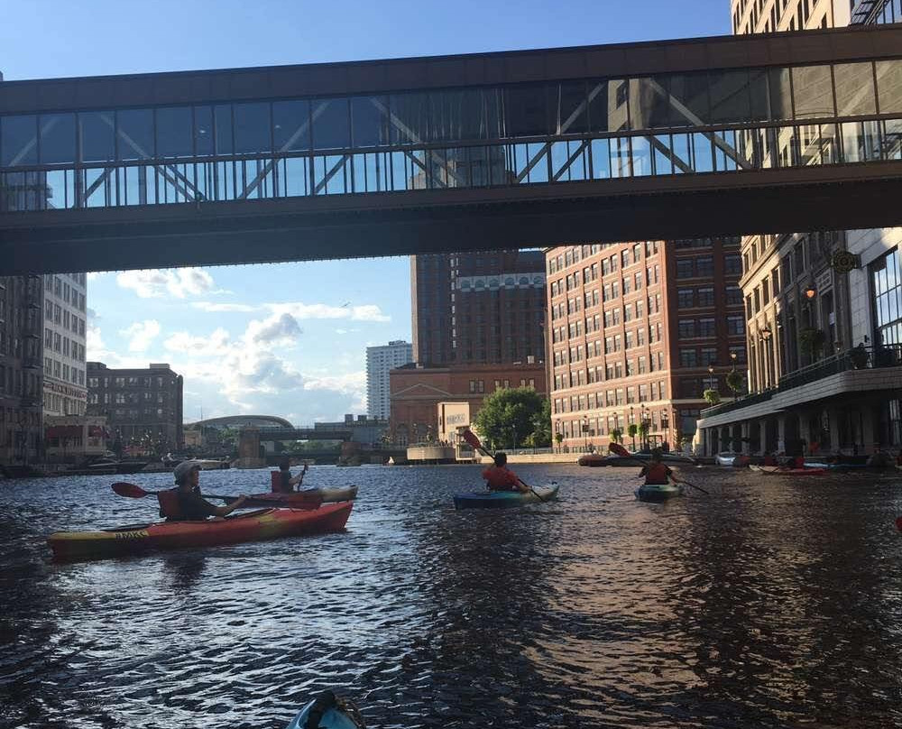 Milwaukee Kayak Company景点图片
