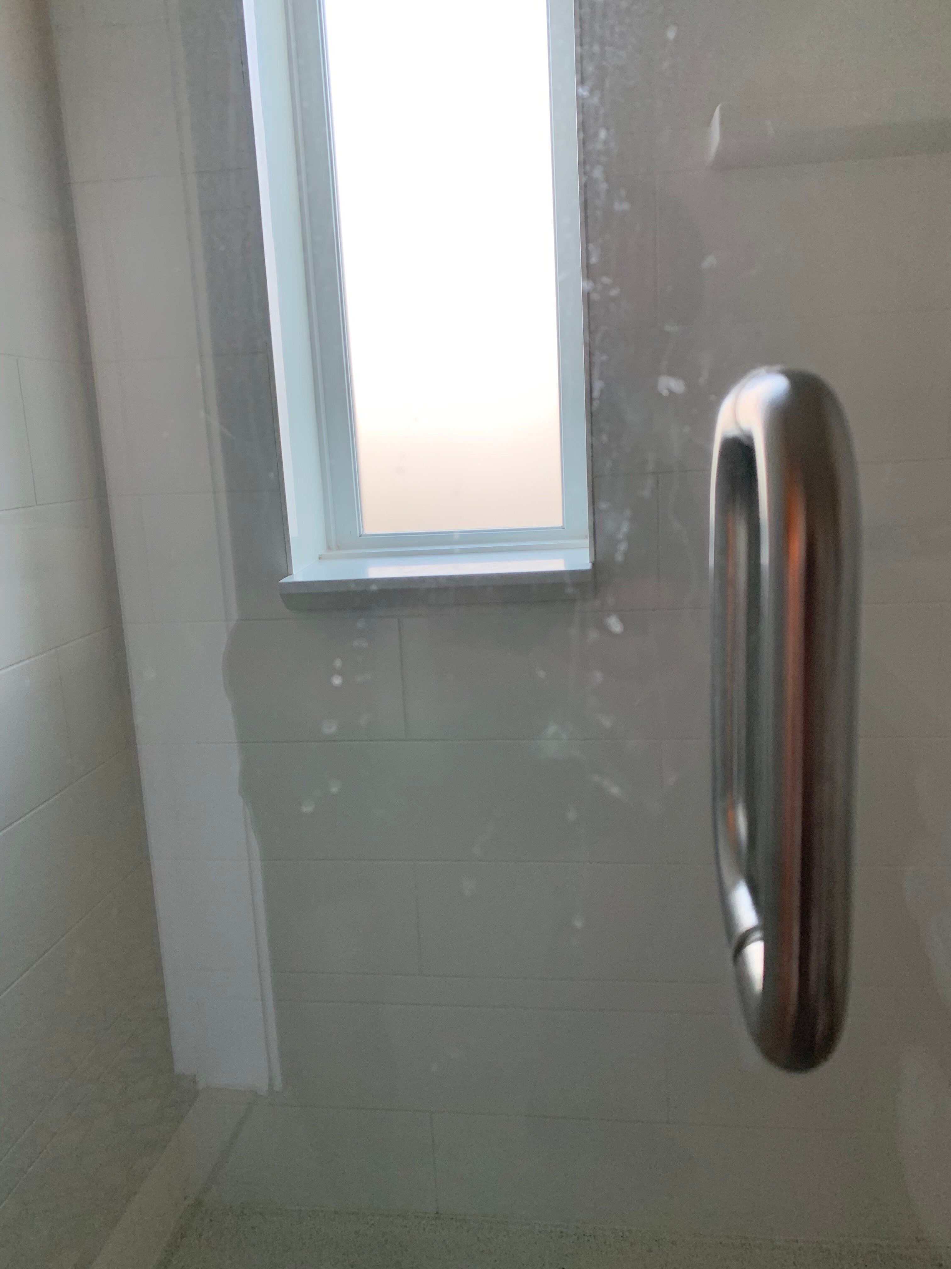 Springhill Suites Oceanside Beach-浴室
