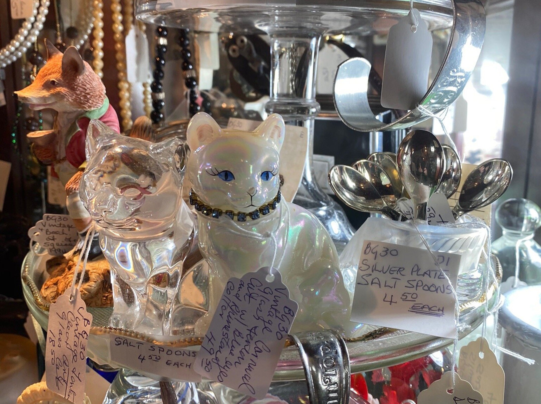 Nacoochee Village Antique Mall-海伦必去景点