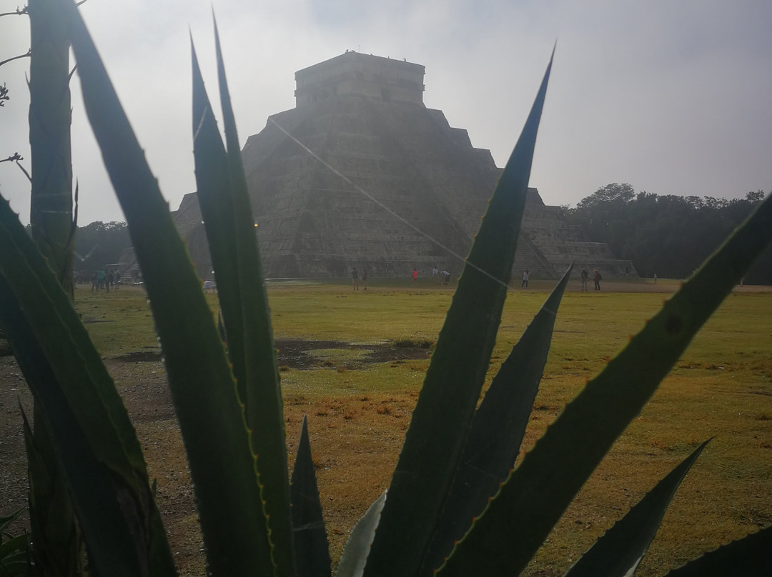 Santitour-基多必去景点