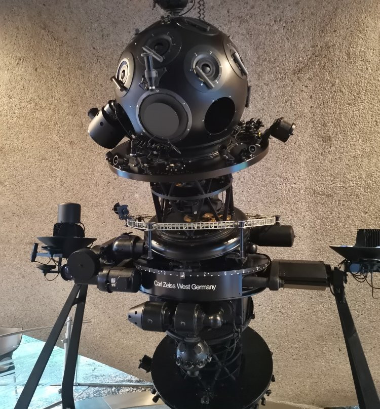 Zeiss Planetarium景点图片