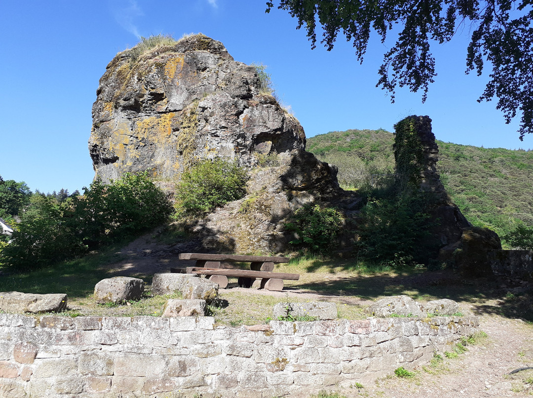 Burgruine Falkenstein景点图片