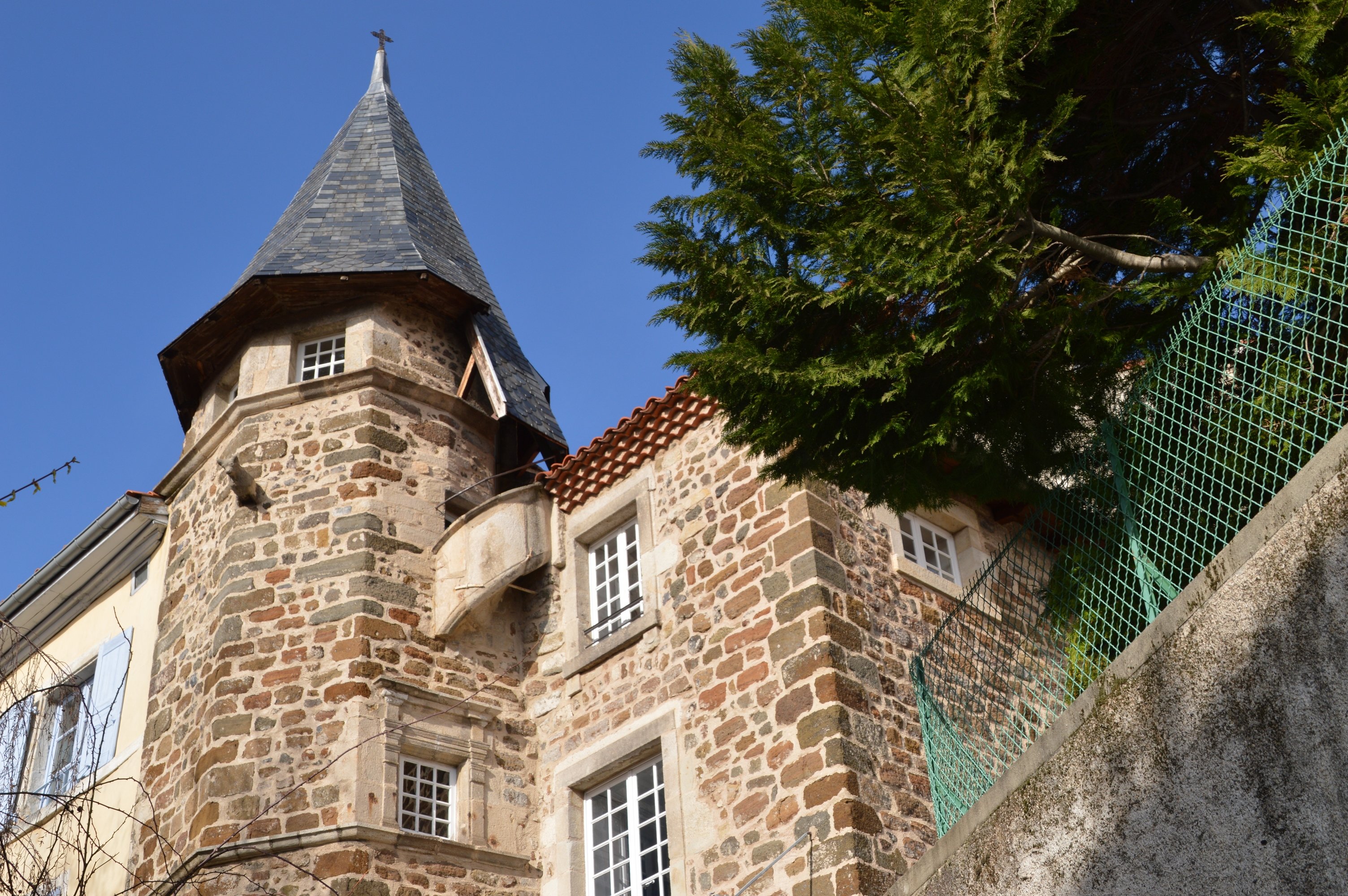 Maison au Loup-官方