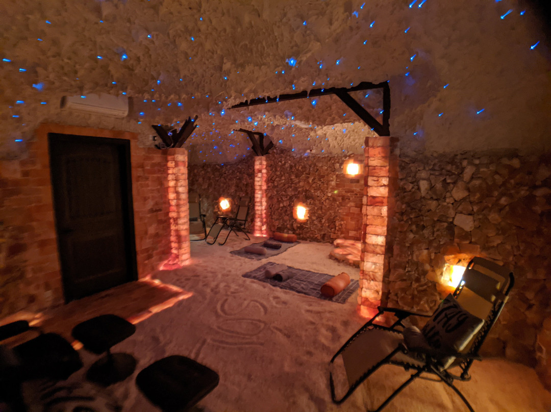 Sol Himalayan Salt Cave and Spa-Evans必去景点