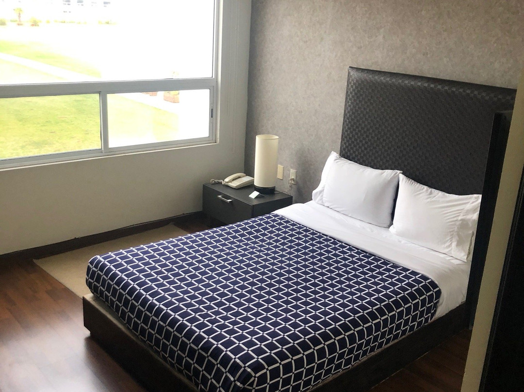 Redwood Villas主图