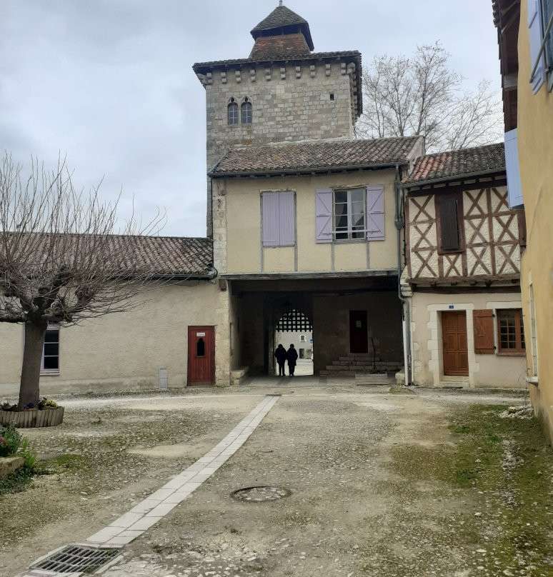 Maison de l'illustration-Sarrant必去景点