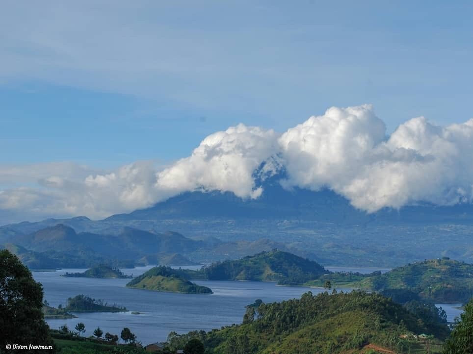 Lake Mutanda景点图片