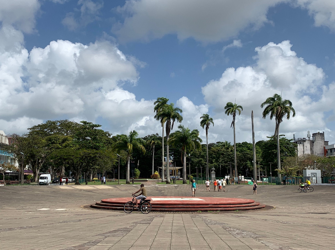 Place de la Victoire-Pointe-a-Pitre必去景点