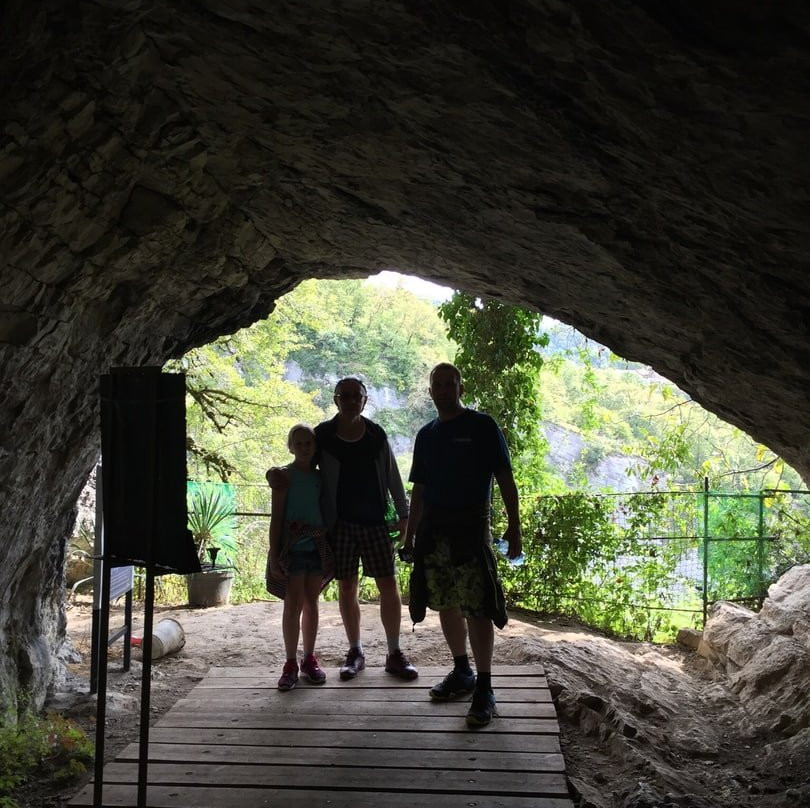 Akhshtyrskaya Cave-Kazachiy Brod必去景点