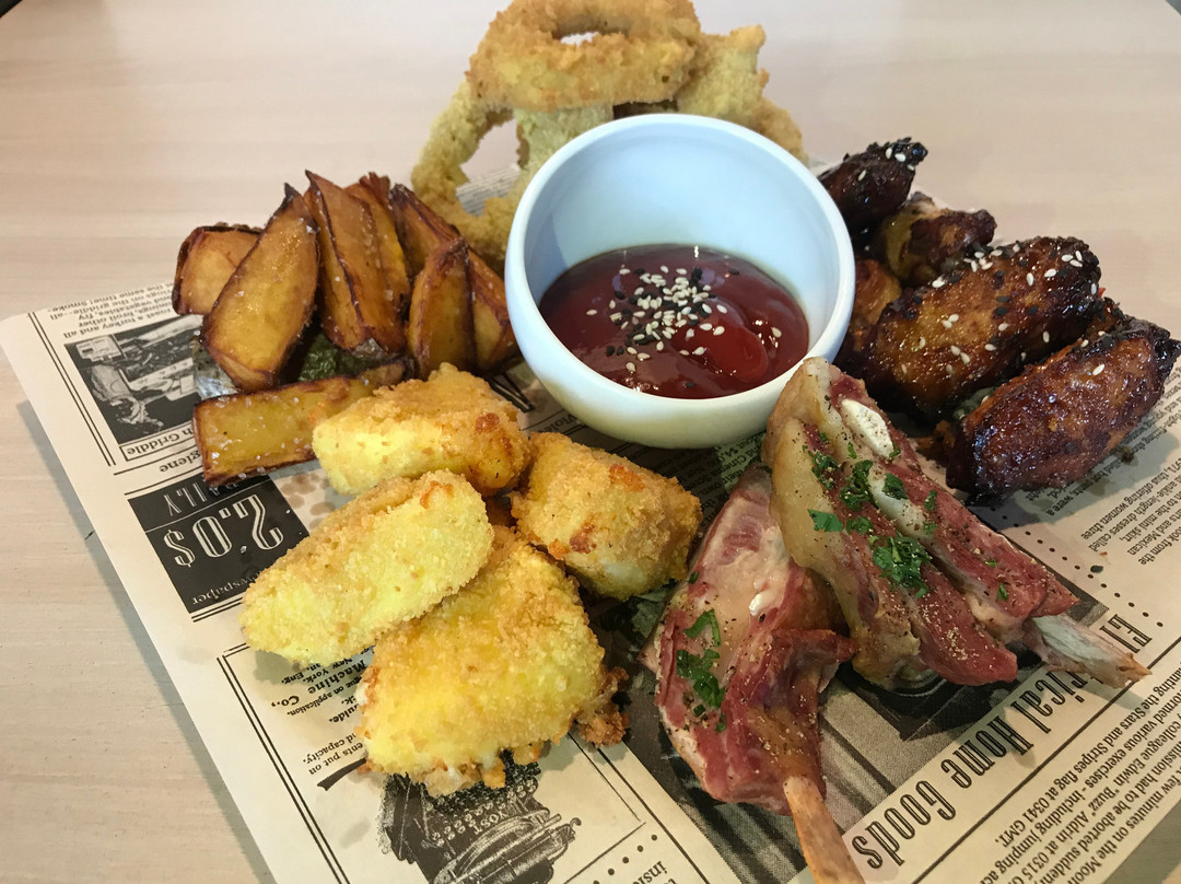 Le Bristol Hotel主图