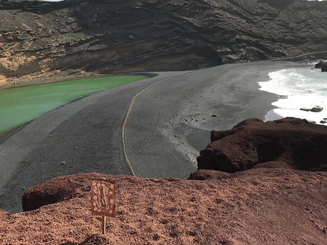 亚拉绿色潟湖旅馆主图