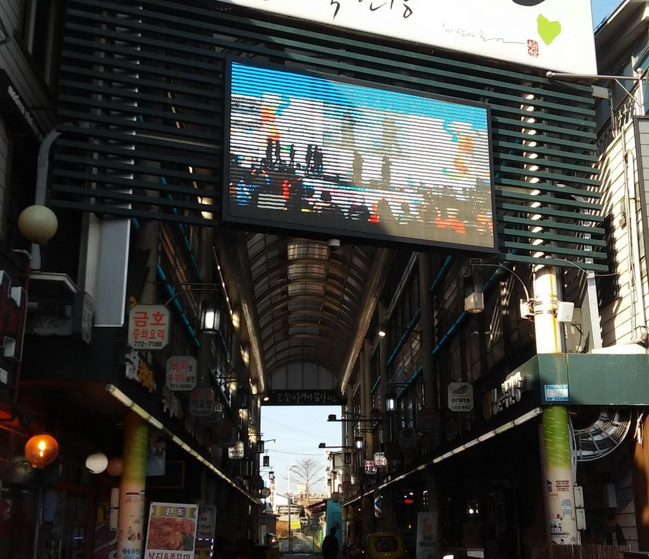 Yangshuri Traditional Market-杨平郡必去景点