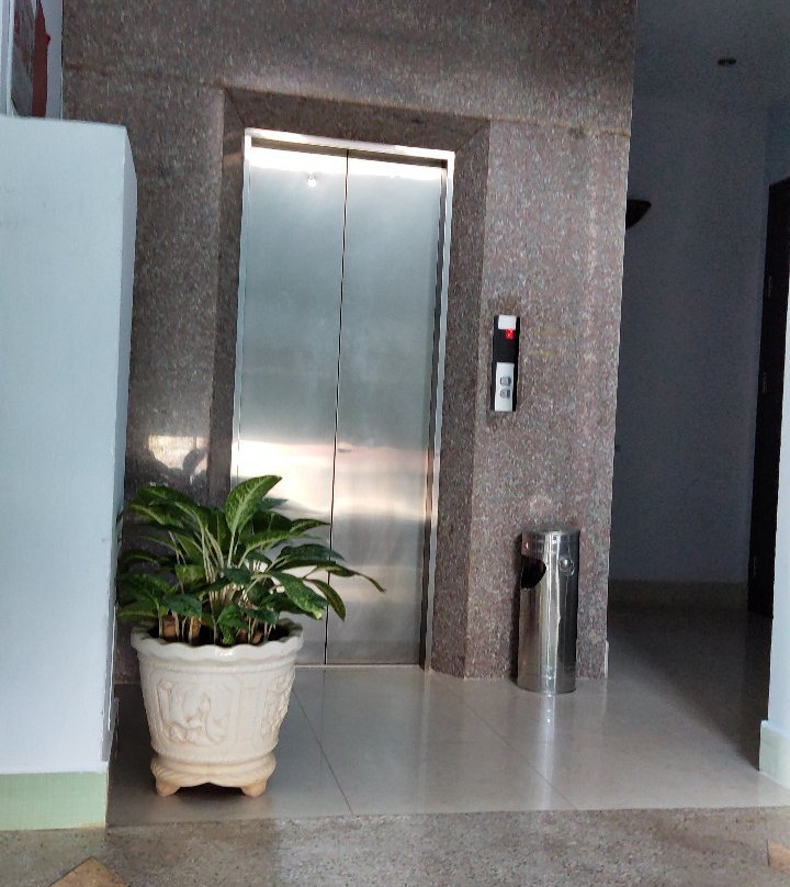 伊甸园酒店主图