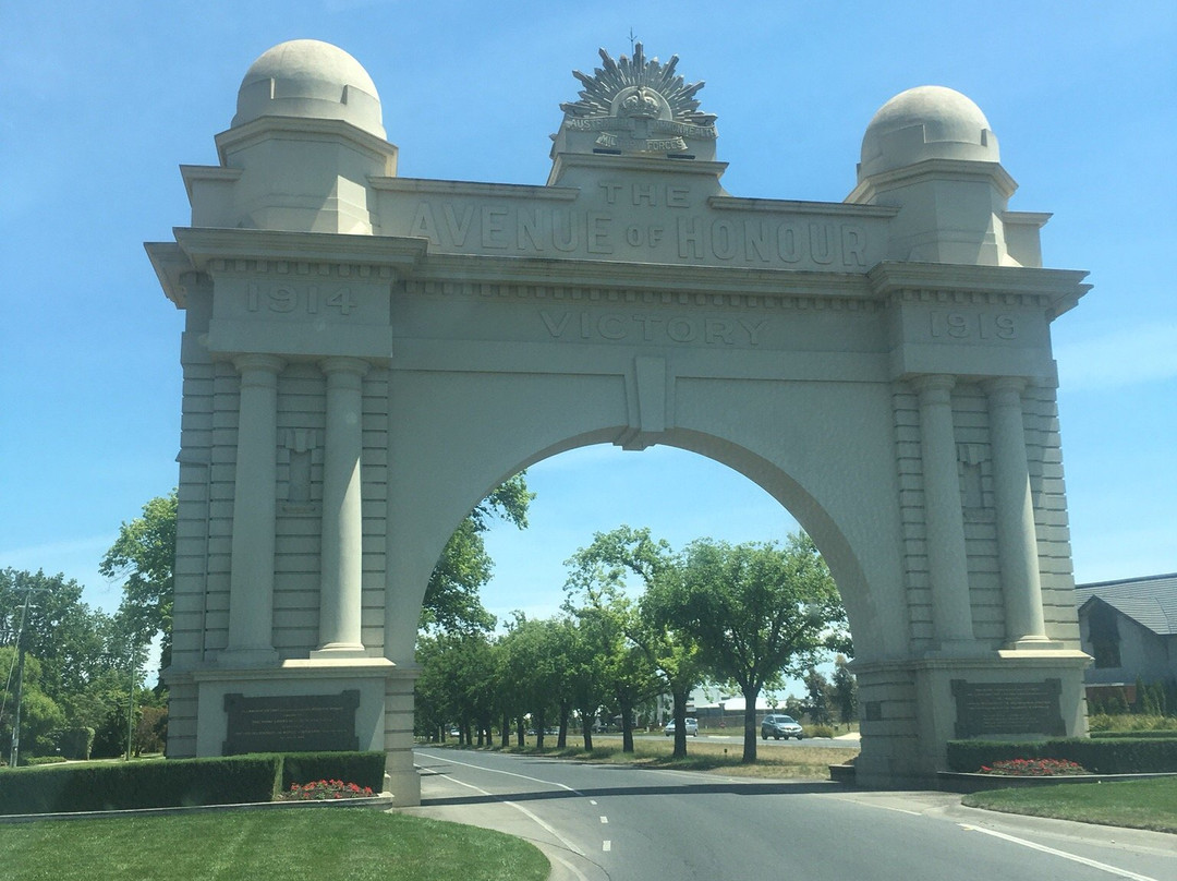Arch of Victory景点图片