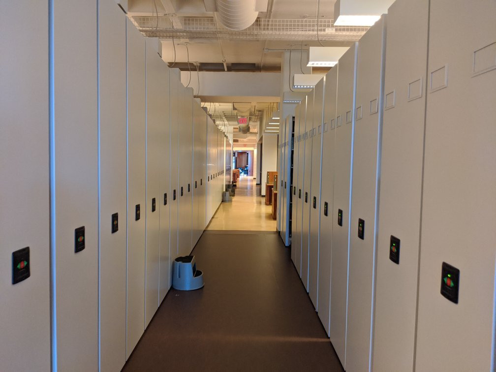 Marlene & Nathan Addlestone Library - College of Charleston-查尔斯顿必去景点