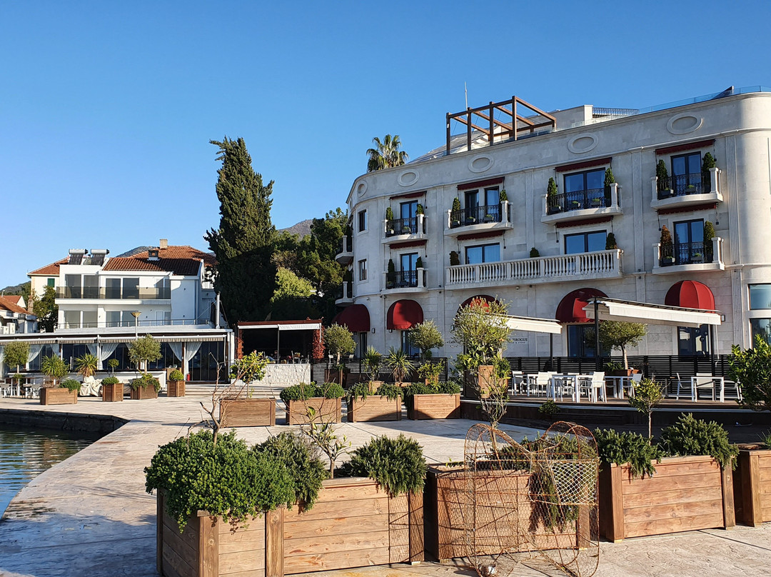 La Roche Hotel主图