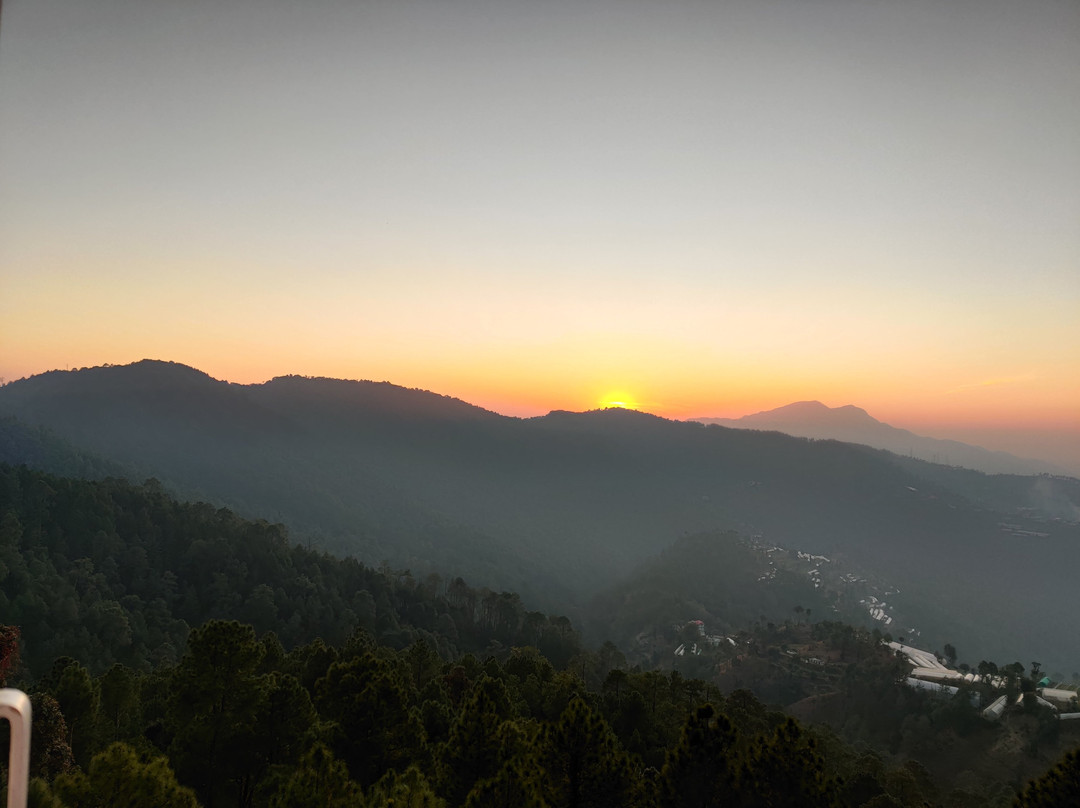 日落大酒店主图