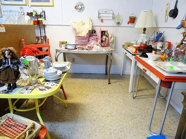 Exhausted Rooster Antique Mall-Morganton必去景点