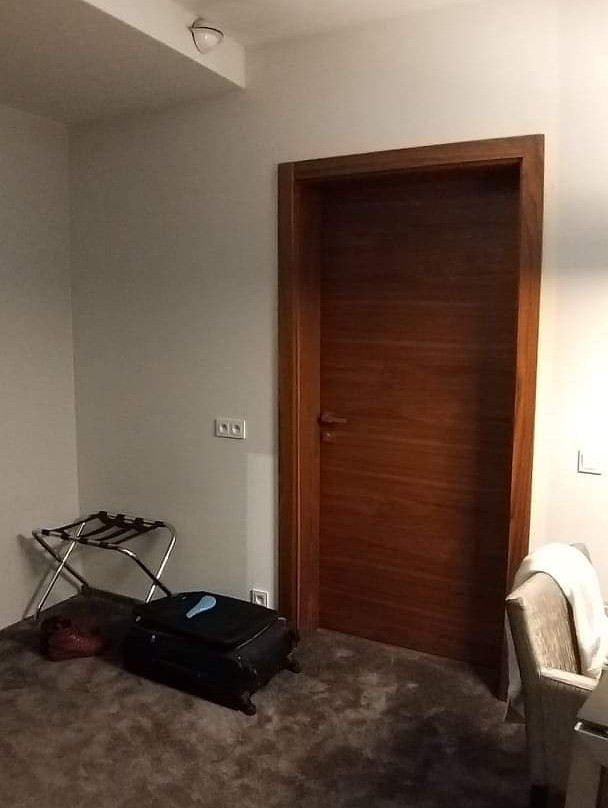 朗斯特公寓式酒店主图