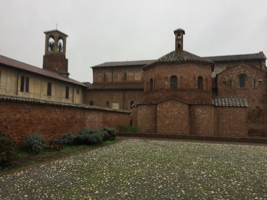 Basilica di Santa Maria Maggiore-Lomello必去景点
