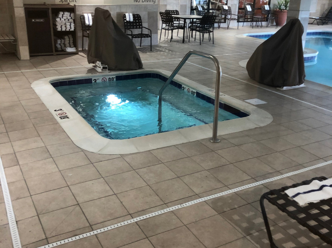 Hampton Inn & Suites Niles/warren主图