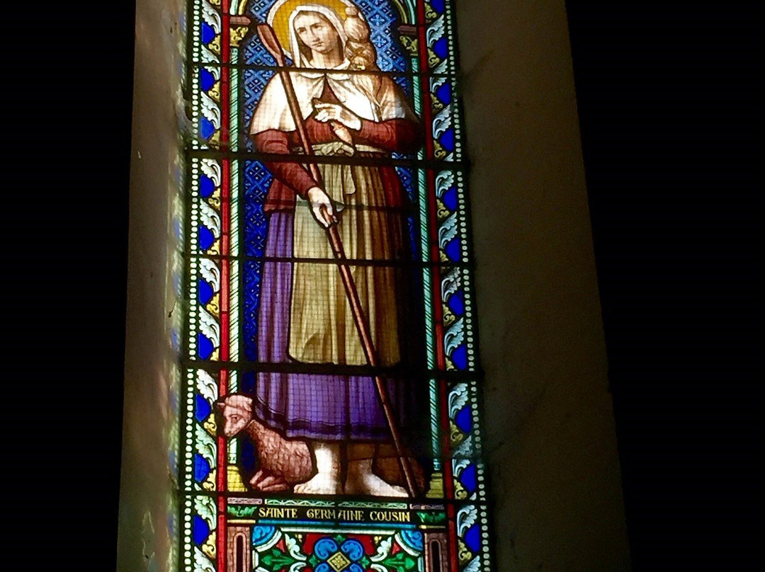 Eglise Saint Cybard-Latille必去景点
