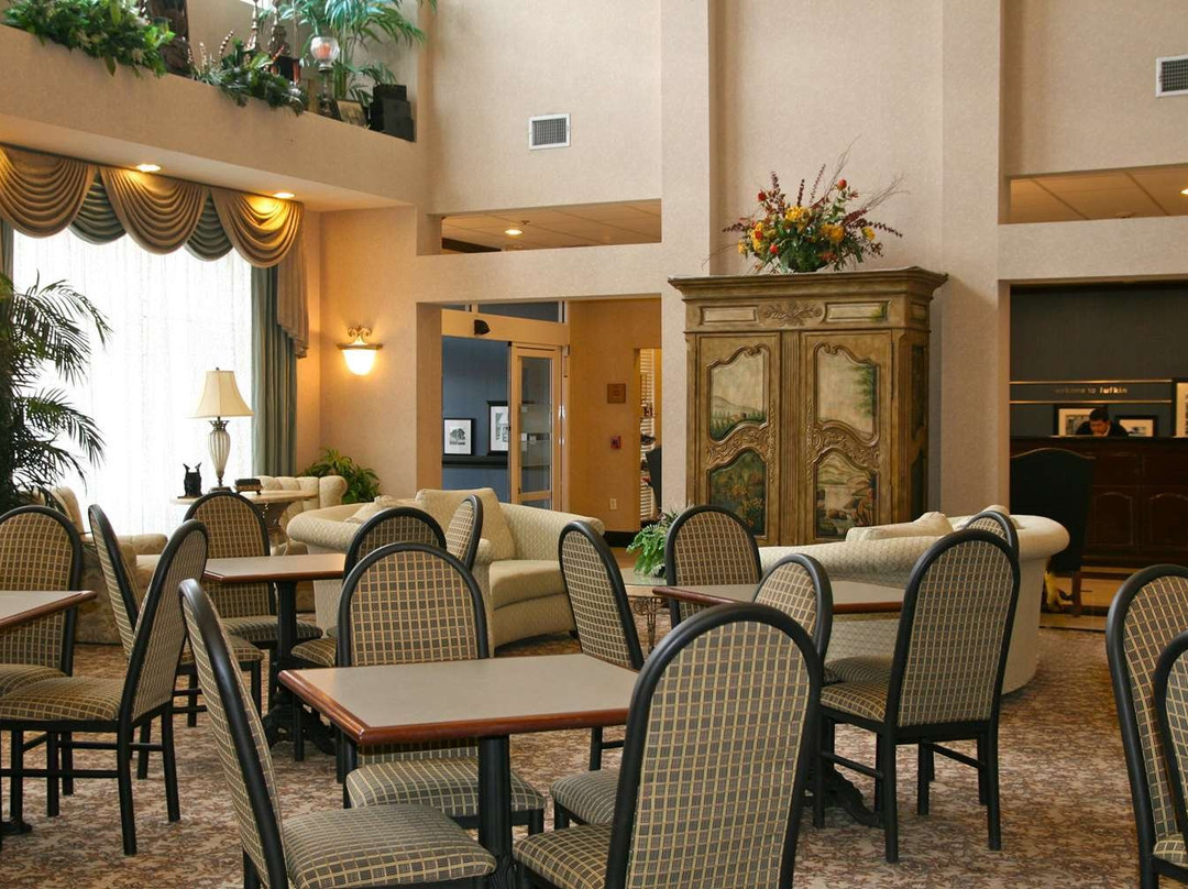Hampton Inn & Suites Lufkin主图