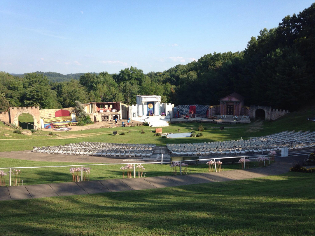 Living Word Amphitheater景点图片