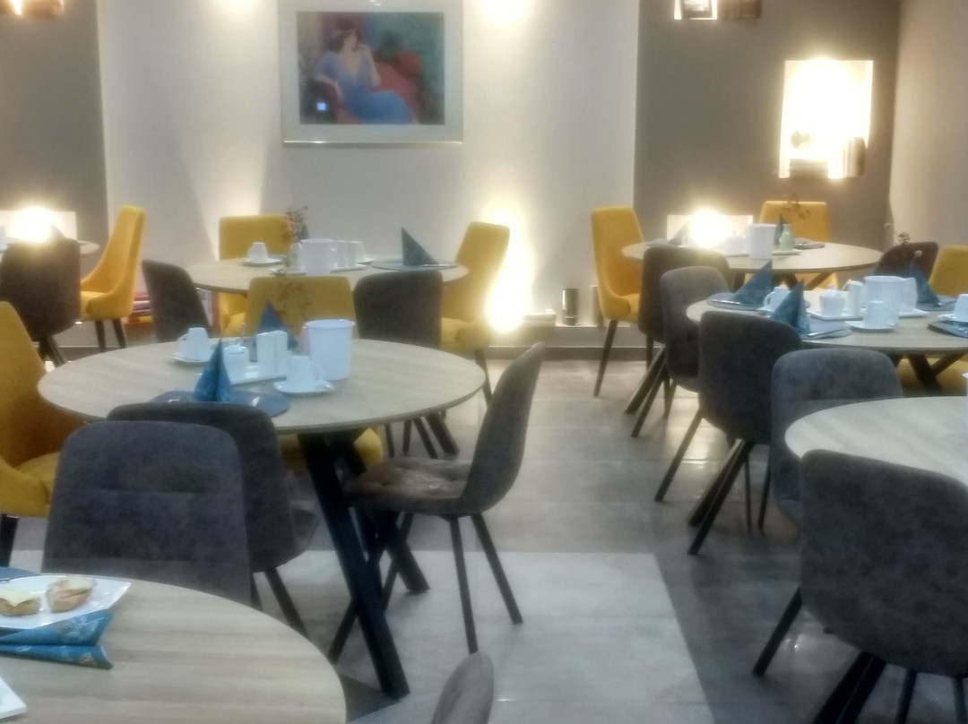 蒂弗尼酒店主图