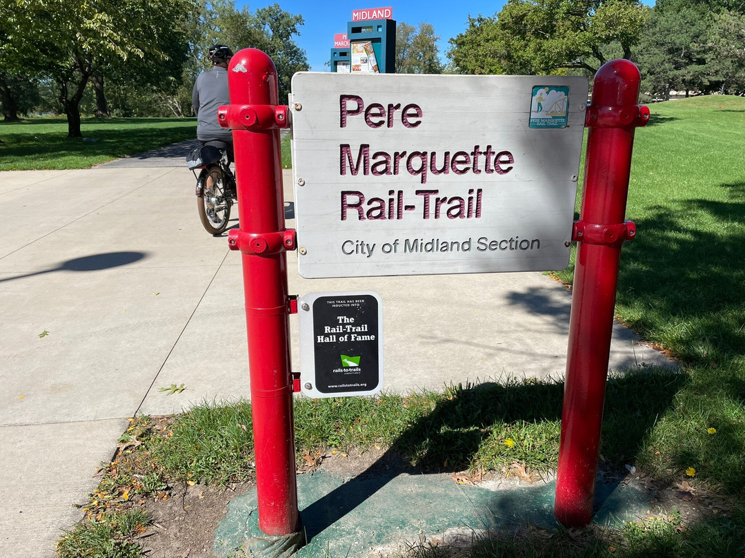 Pere Marquette Rail Trail景点图片