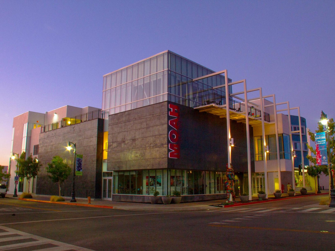 兰开斯特旅游景点-Museum of Art & History (MOAH)