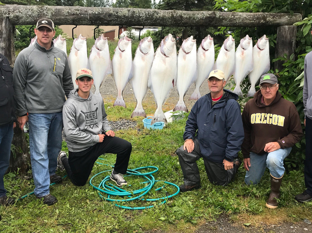 Clam Gulch旅游景点-Alaskan Adventure Charters