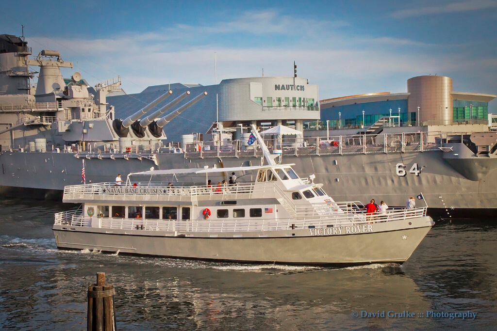 Victory Rover Naval Base Cruises景点图片