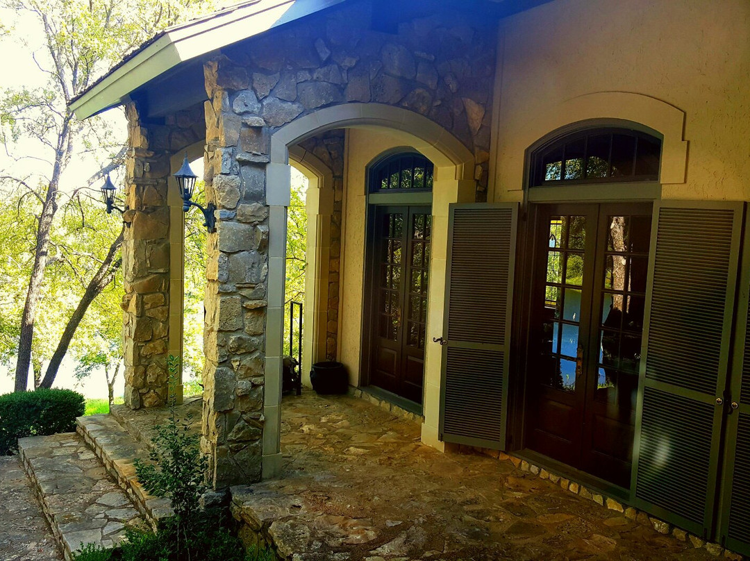 Meridian旅游景点-Murder at Flint Creek Manor