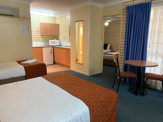 Riverland Motor Inn主图