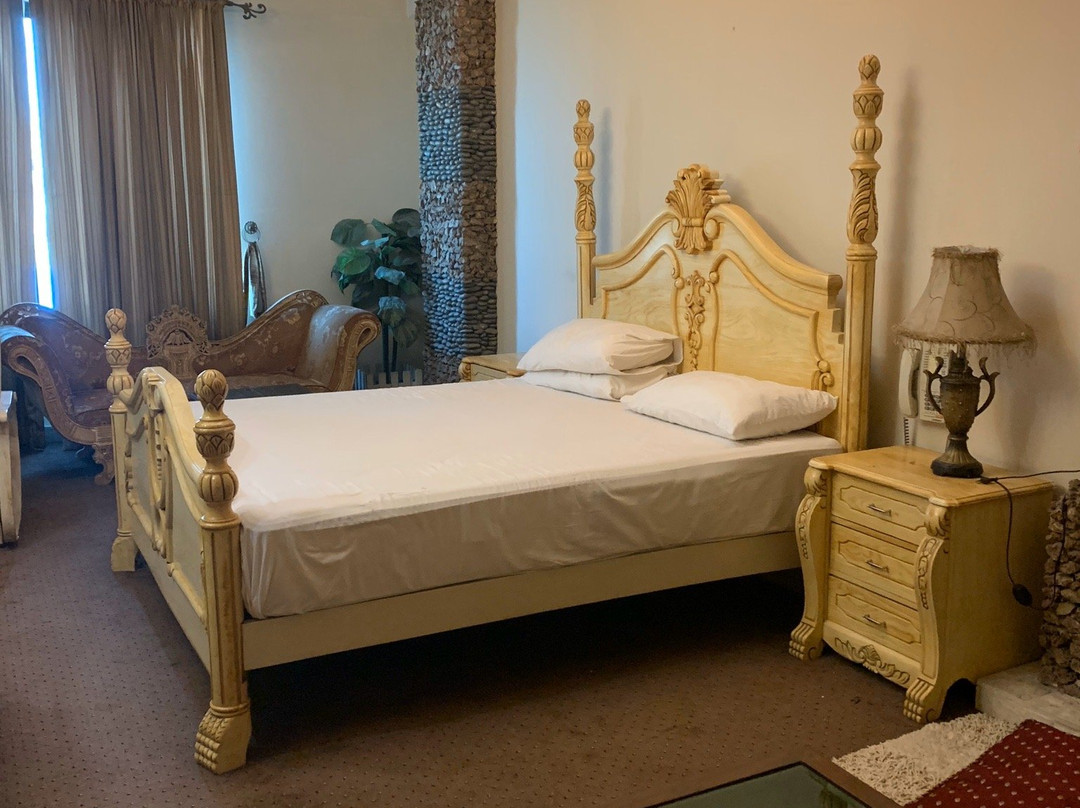 Undrah Inn Hotel主图