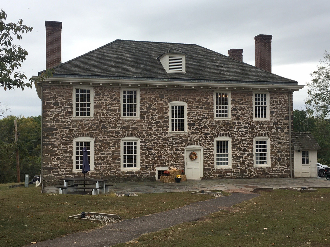 Cornelius Low House-皮斯卡特维必去景点