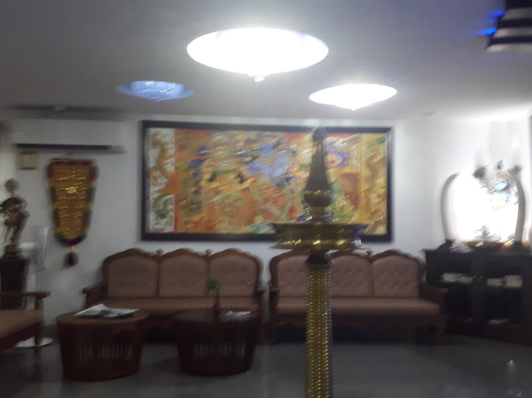Hotel Chandana Inn主图