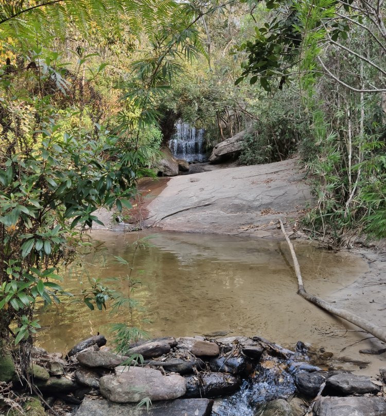 Valentine's Waterfall景点图片
