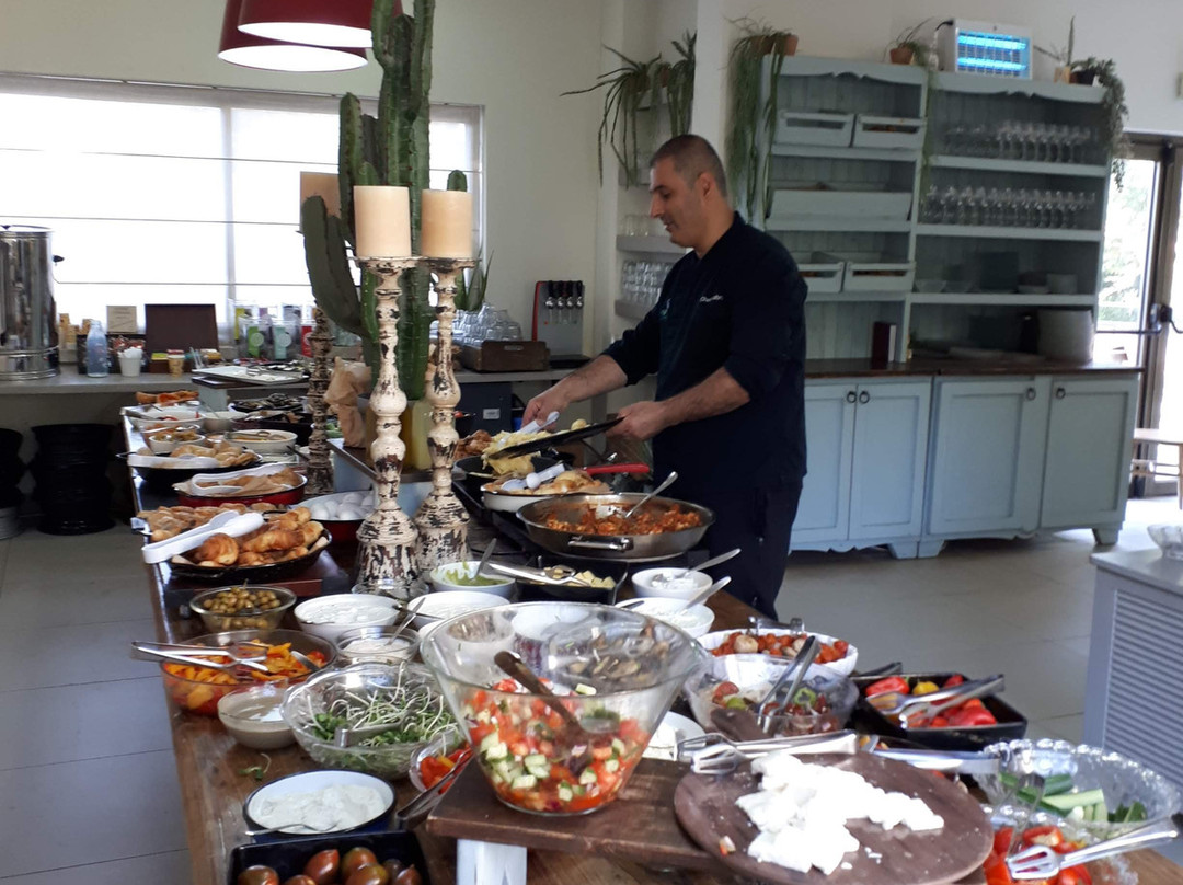 Ein Zivan Tourism主图