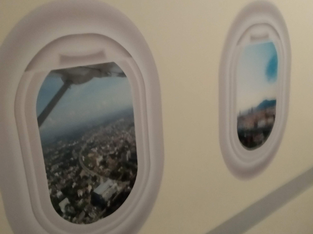 Sky High Hotel主图