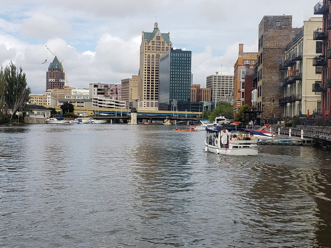 Milwaukee Boat Line景点图片
