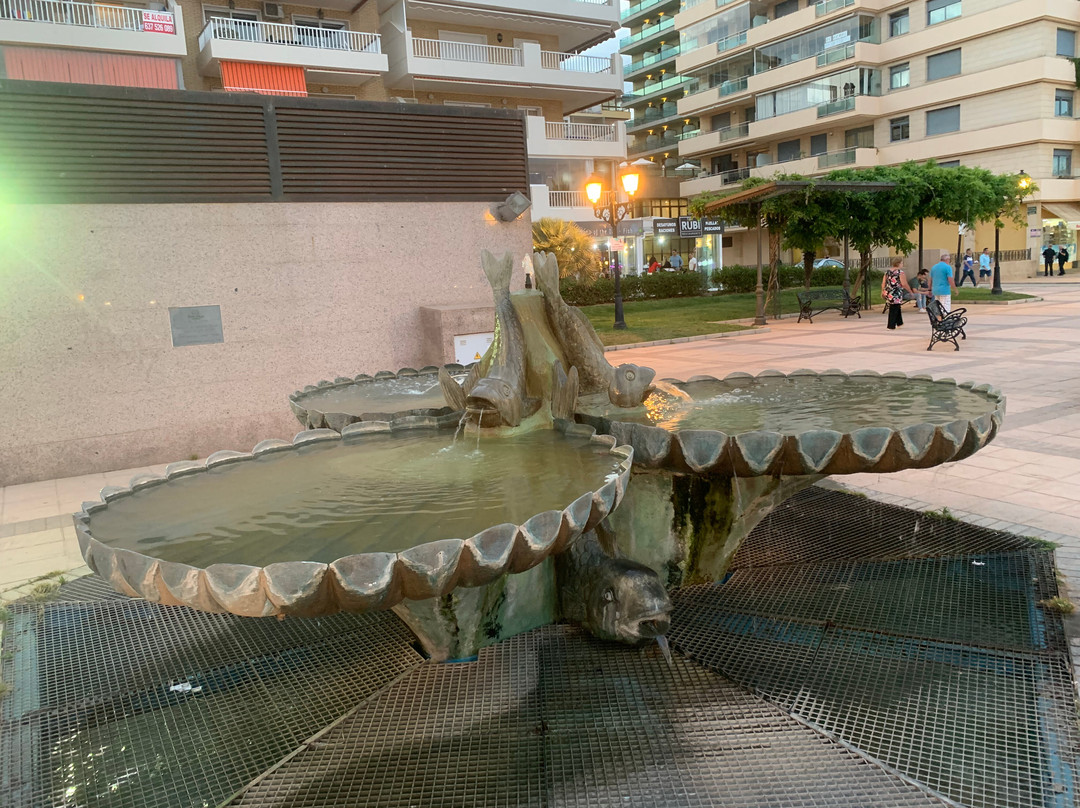 Fuente De Los Peces-福恩吉罗拉必去景点