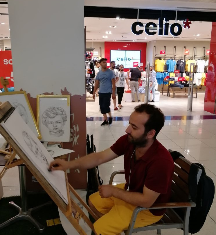 Colombo Redha Portrait Dessin景点图片