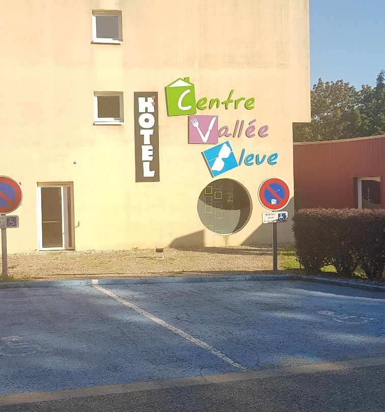 Hotel Centre Vallee Bleue主图