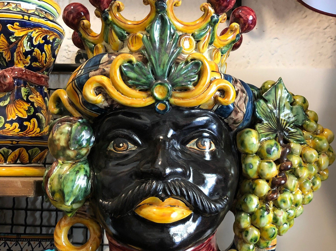 Ceramiche Artistiche Iudici-卡尔塔吉罗内必去景点