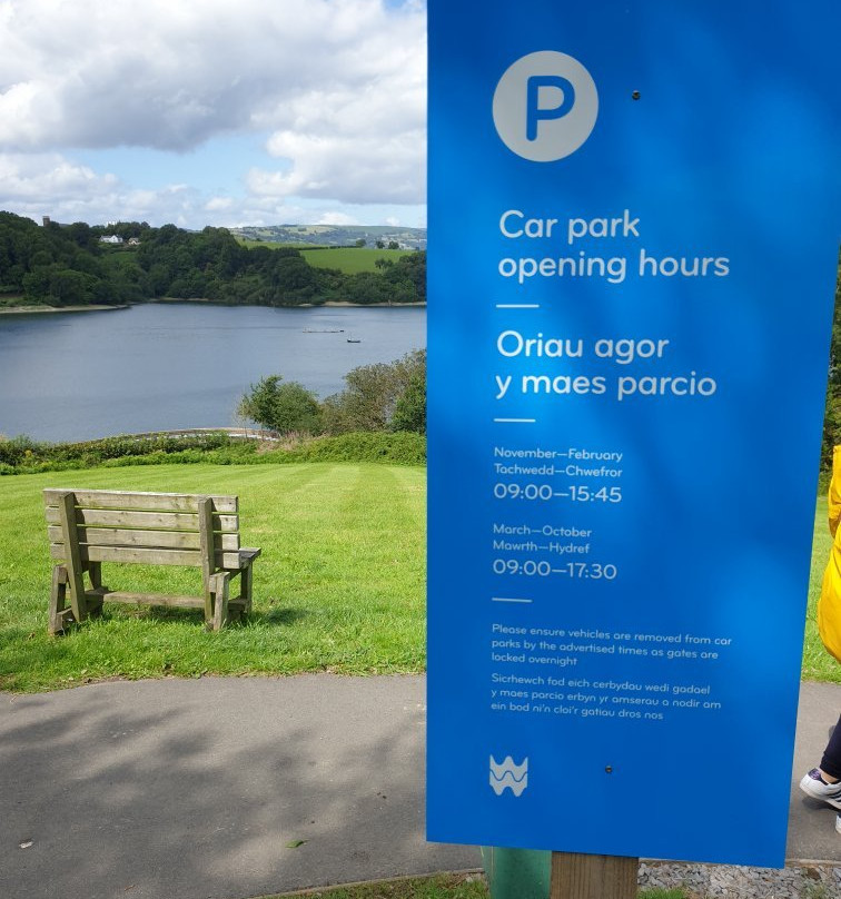 Llandegfedd Reservoir景点图片