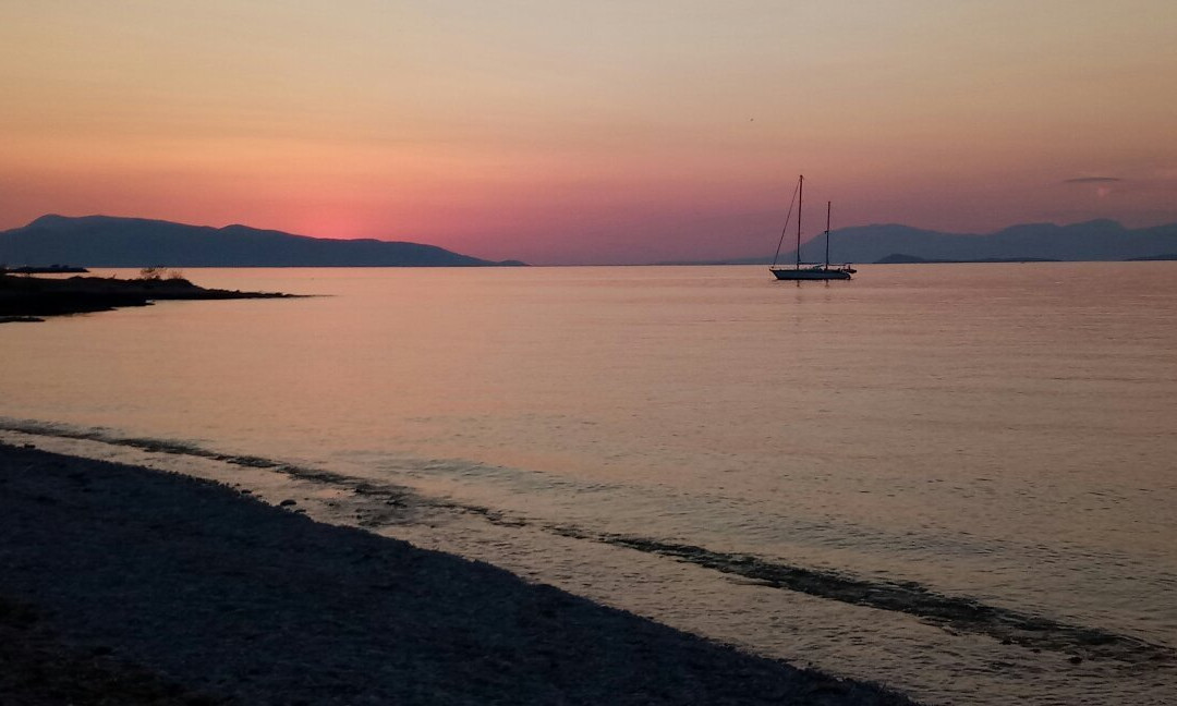 日出一室公寓式酒店主图