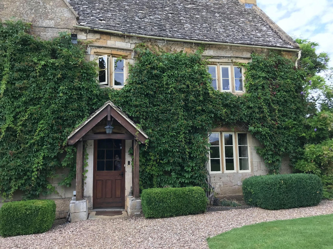 Norton Grounds主图