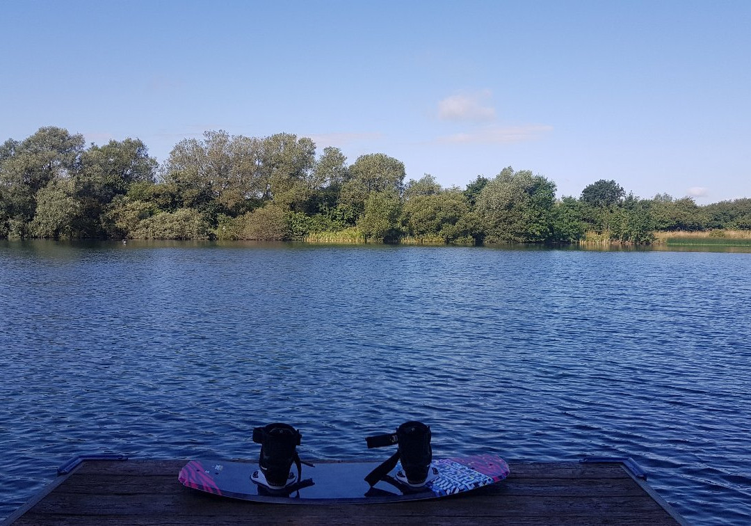 4 Lakes Waterski School-斯温顿必去景点